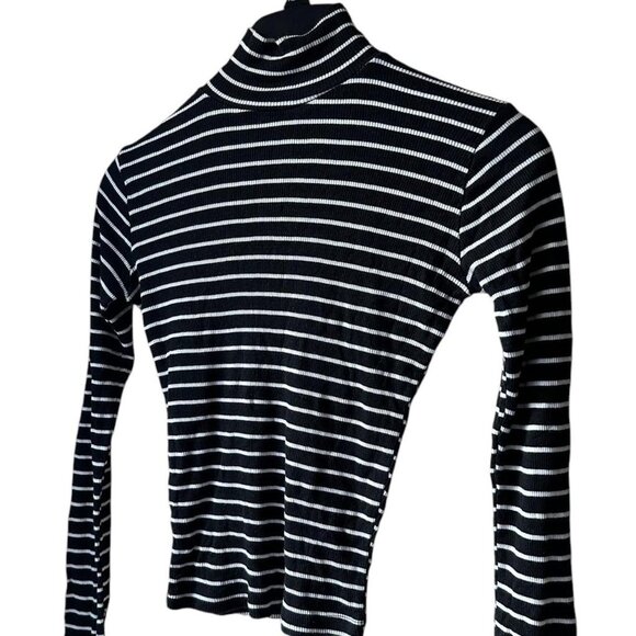 Brandy Melville Striped Turtleneck - Picture 1 of 3